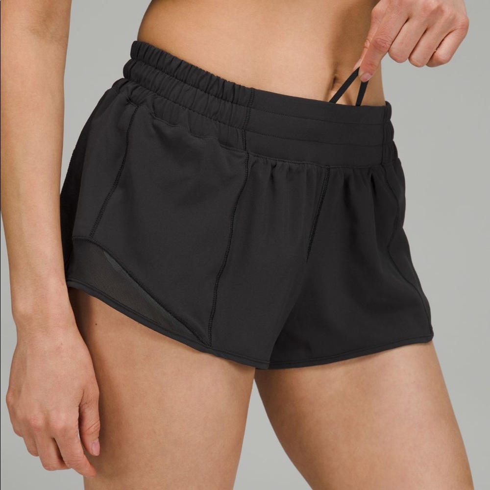 Black Lulu Lemon Hotta Hot Shorts 2.5”